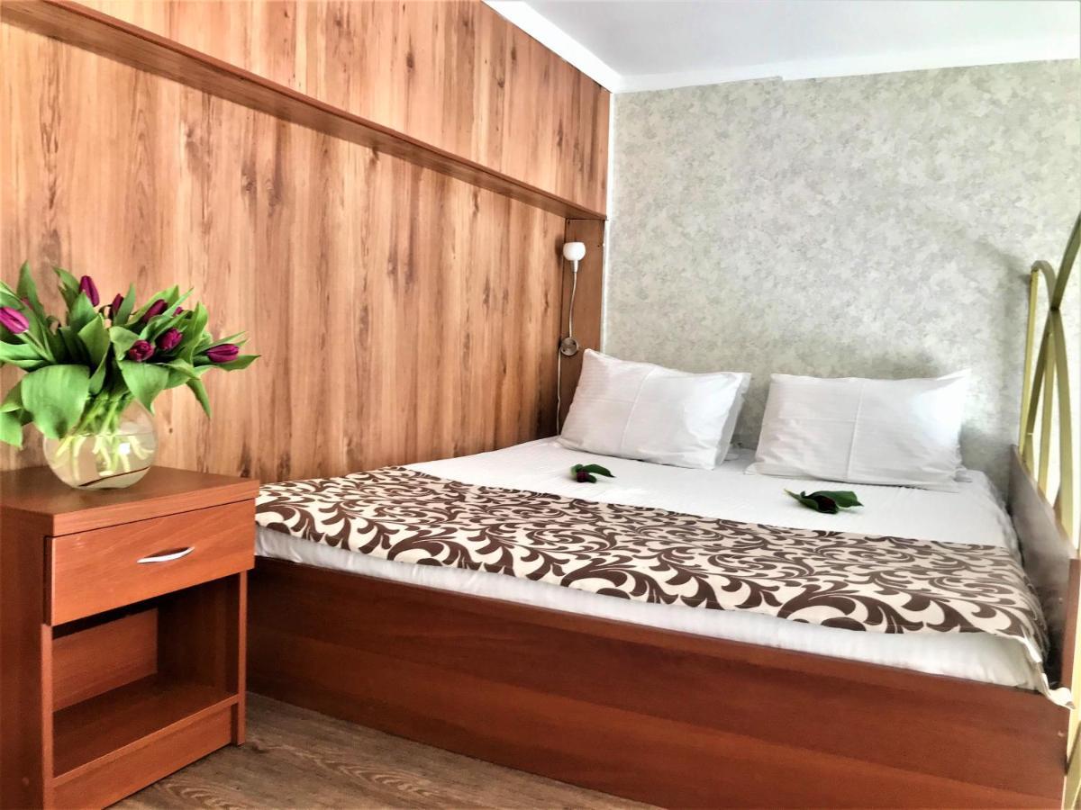 Мини-Отель Лучезарный Gagra Ngoại thất bức ảnh